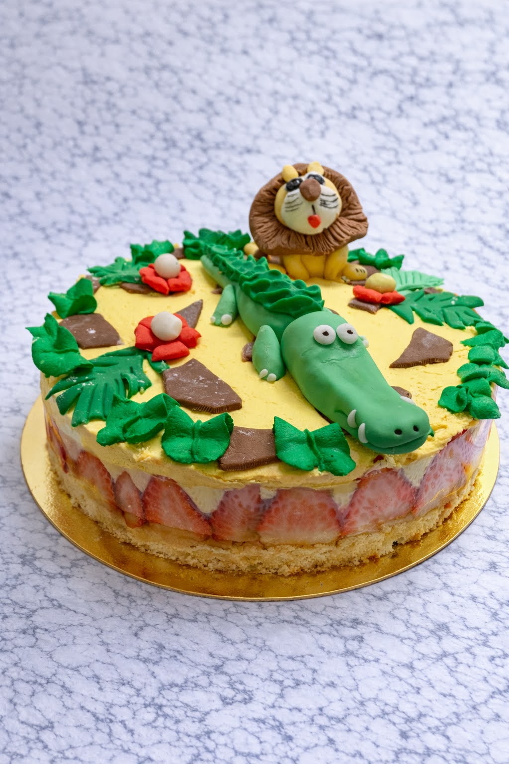 Gâteau d'anniversaire aux framboises